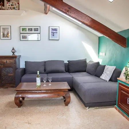 Charm And Authenticity Your Getaway In Cagnes-sur-mer! * Καν-συρ-Μερ