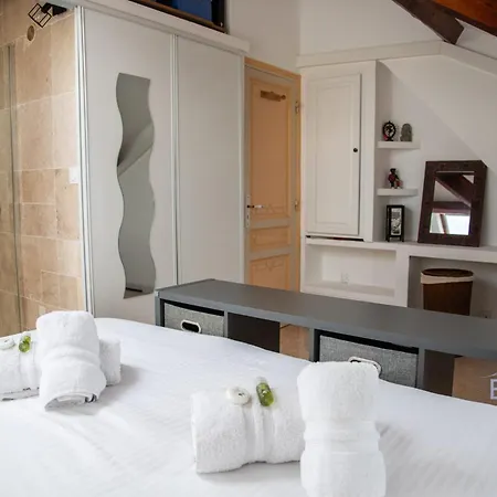 Charm And Authenticity Your Getaway In Cagnes-sur-mer! * Καν-συρ-Μερ