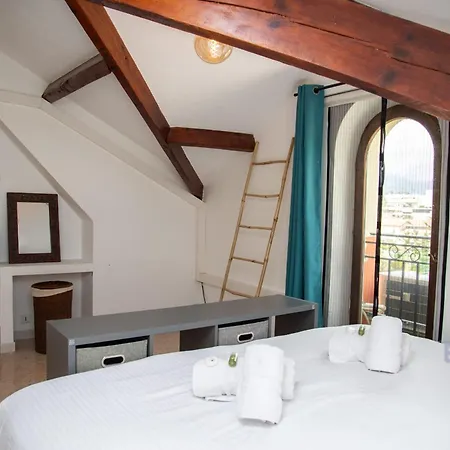 Charm And Authenticity Your Getaway In Cagnes-sur-mer! * Καν-συρ-Μερ
