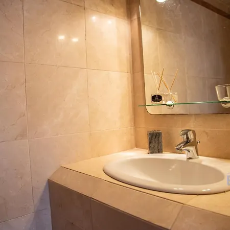 Charm And Authenticity Your Getaway In Cagnes-sur-mer! *