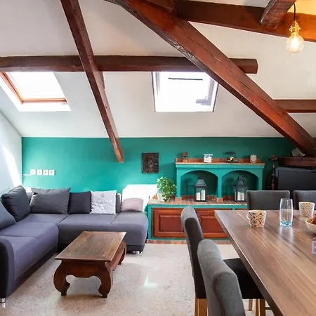 Charm And Authenticity Your Getaway In Cagnes-sur-mer! Apartament