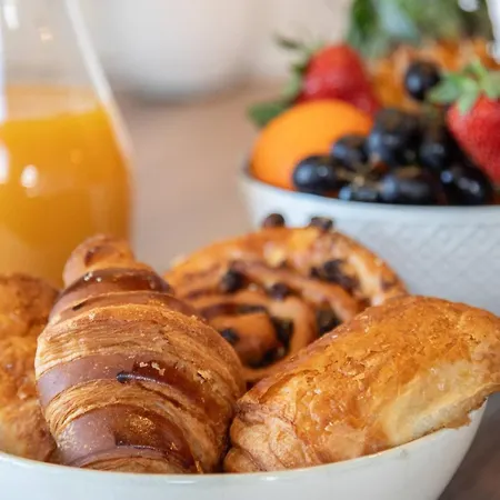 Apartman Charm And Authenticity Your Getaway In Cagnes-sur-mer!